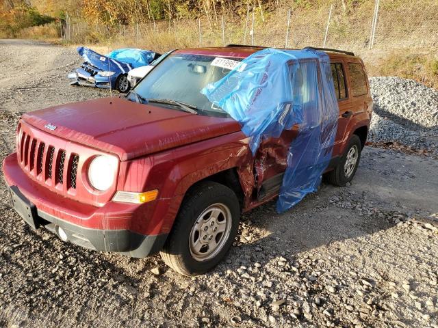 1C4NJPBA1DD283248 - 2013 JEEP PATRIOT SPORT RED photo 2