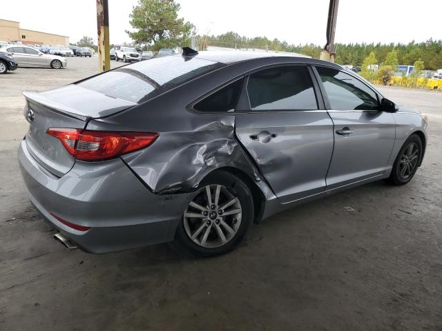 5NPE24AF4FH129090 - 2015 HYUNDAI SONATA SE SILVER photo 3