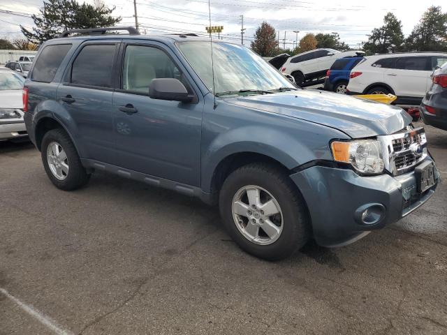 1FMCU0D73BKA20786 - 2011 FORD ESCAPE XLT BLUE photo 4