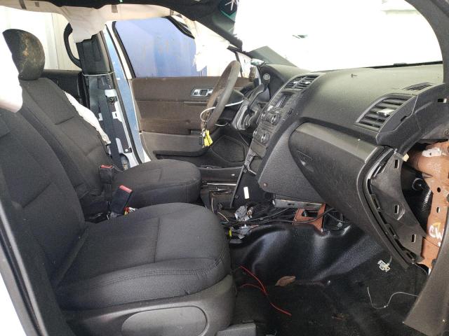 1FM5K8AT5HGB07891 - 2017 FORD EXPLORER POLICE INTERCEPTOR أبيض صورة 5