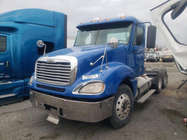 1FUJA6CK27LX76777 - 2007 FREIGHTLINER CONVENTION COLUMBIA BLUE photo 2