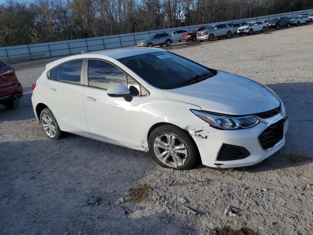 3G1BC6SM7KS581407 - 2019 CHEVROLET CRUZE LS WHITE photo 4