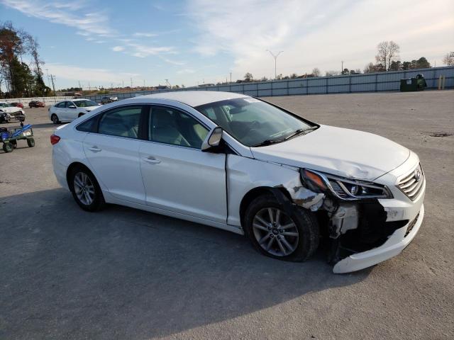 5NPE24AF0HH534074 - 2017 HYUNDAI SONATA SE WHITE photo 4