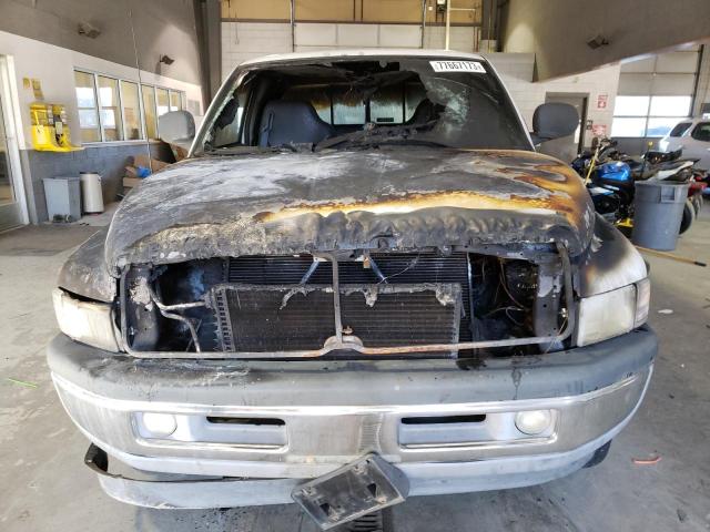 1B7HF13Y5WJ145689 - 1998 DODGE RAM 1500 WHITE photo 5