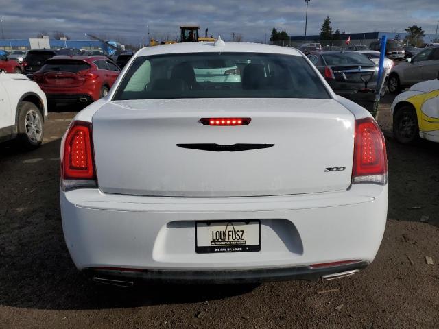 2C3CCAAG6LH225310 - 2020 CHRYSLER 300 TOURING WHITE photo 6