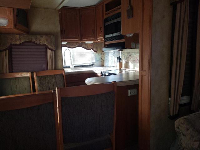 4YDF3582X84701201 - 2008 KEYSTONE MONTANA WHITE photo 5