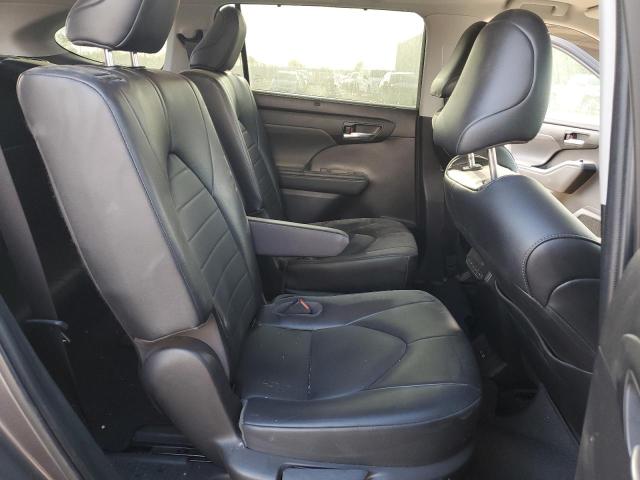 5TDGZRAH2NS108928 - 2022 TOYOTA HIGHLANDER XLE Boz foto 11