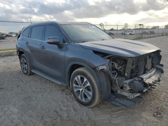 5TDGZRAH2NS108928 - 2022 TOYOTA HIGHLANDER XLE Boz foto 4