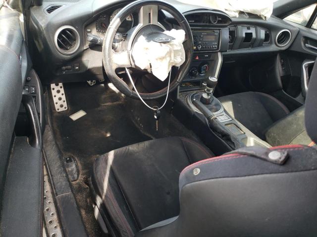 JF1ZNAA17D1718110 - 2013 TOYOTA SCION FR-S თეთრი ფოტო 8