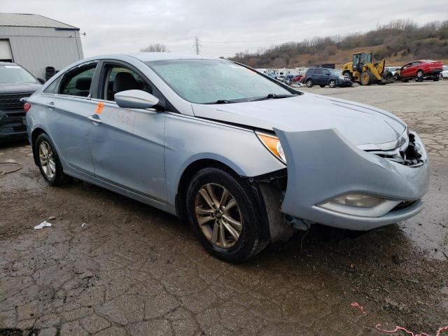 5NPEB4AC2DH557582 - 2013 HYUNDAI SONATA GLS BLUE photo 4