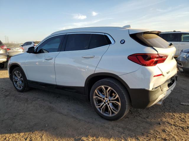 WBXYJ1C06L5P30359 - 2020 BMW X2 XDRIVE28I WHITE photo 2