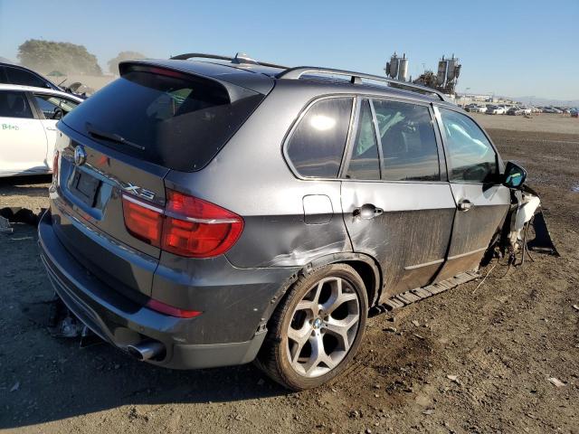 5UXZW0C50D0B90497 - 2013 BMW X5 XDRIVE35D GRAY photo 3
