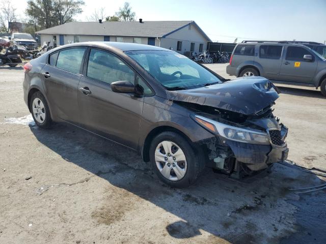 3KPFK4A73HE043175 - 2017 KIA FORTE LX CHARCOAL photo 4