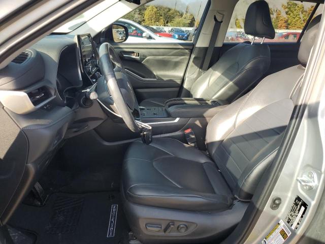 5TDGZRAH9MS054235 - 2021 TOYOTA HIGHLANDER XLE SILVER photo 7