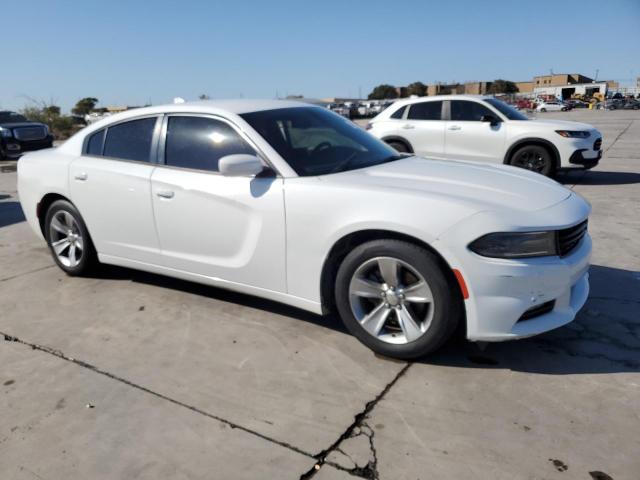 2C3CDXHG8GH246543 - 2016 DODGE CHARGER SXT WHITE photo 4