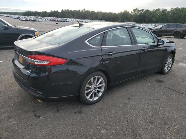 3FA6P0HD6HR122487 - 2017 FORD FUSION SE BLACK photo 3