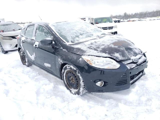 1FAHP3K24CL439404 - 2012 FORD FOCUS SE BLACK photo 4