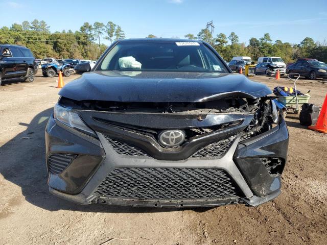 4T1B11HKXKU795132 - 2019 TOYOTA CAMRY L BLACK photo 5