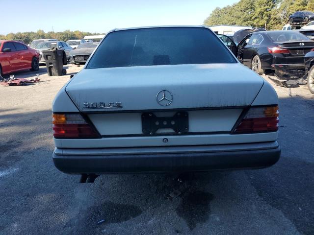 WDBEA50D3JA621245 - 1988 MERCEDES-BENZ 300 CE WHITE photo 6