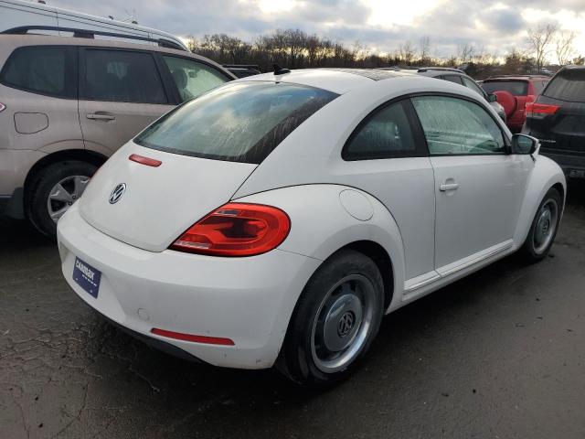 3VWJP7AT5CM636610 - 2012 VOLKSWAGEN BEETLE WHITE photo 3