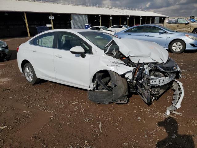 1G1BE5SM1J7238660 - 2018 CHEVROLET CRUZE LT WHITE photo 4