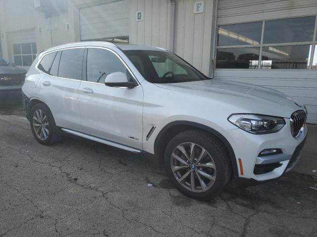 5UXTR9C5XJLC78081 - 2018 BMW X3 XDRIVE30I WHITE photo 4