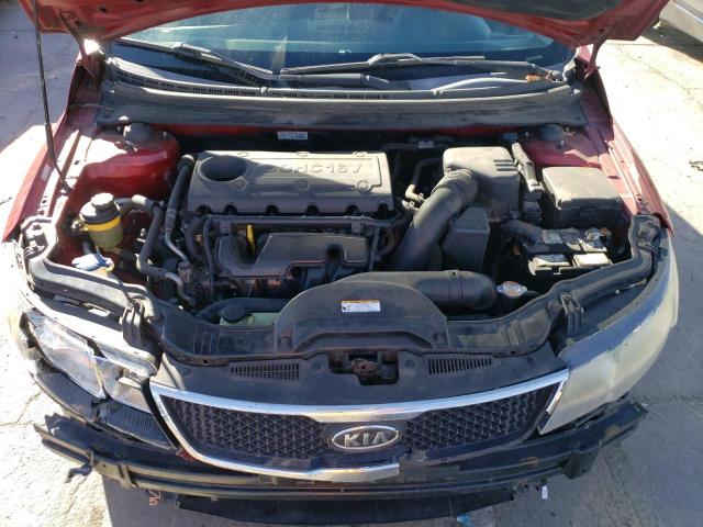 KNAFU4A22A5880836 - 2010 KIA FORTE EX RED photo 11