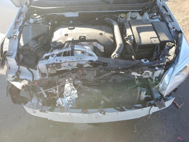 2G4GU5GX7G9126368 - 2016 BUICK REGAL GS WHITE photo 11