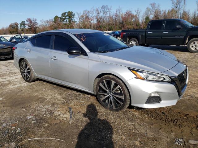 1N4BL4CV2KC242777 - 2019 NISSAN ALTIMA SR SILVER photo 4