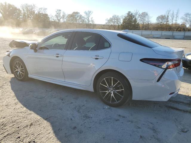 4T1T11AK4PU090235 - 2023 TOYOTA CAMRY SE NIGHT SHADE WHITE photo 2