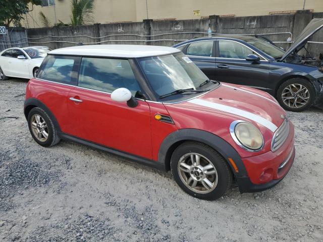 WMWSU3C58BT096044 - 2011 MINI COOPER RED photo 4