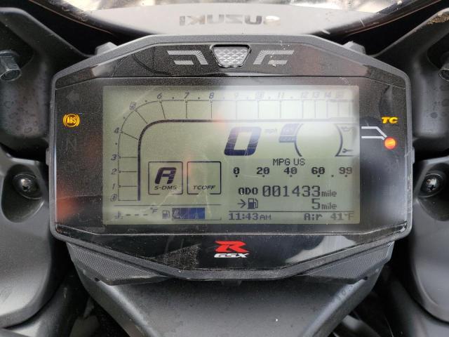 JS1DM11B1P7100406 - 2023 SUZUKI GSX-R1000 WHITE photo 8