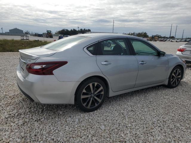 1N4AL3AP9HN322228 - 2017 NISSAN ALTIMA 2.5 GRAY photo 3