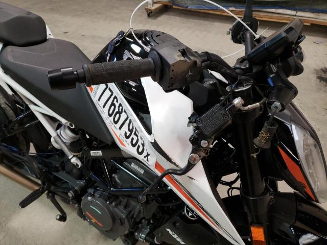 MD2JPJ408NC253230 - 2022 KTM 390 DUKE TWO TONE photo 9