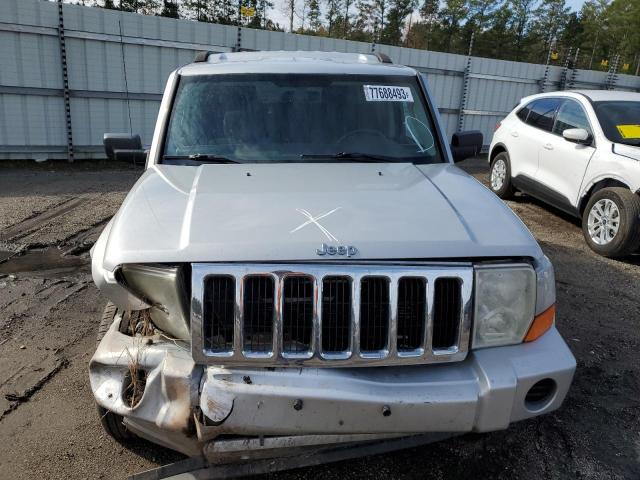 1J8HG48K77C700949 - 2007 JEEP COMMANDER SILVER photo 5