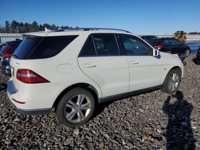 4JGDA5HB4CA003138 - 2012 MERCEDES-BENZ ML 350 4MATIC WHITE photo 3