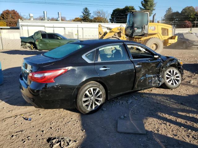 1N4AL3AP0HC121863 - 2017 NISSAN ALTIMA 2.5 BLACK photo 3