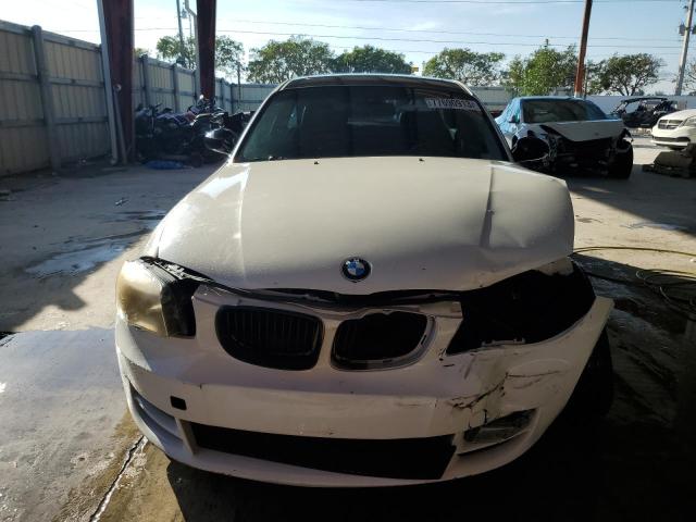 WBAUP73548VF06524 - 2008 BMW 128 I WHITE photo 5