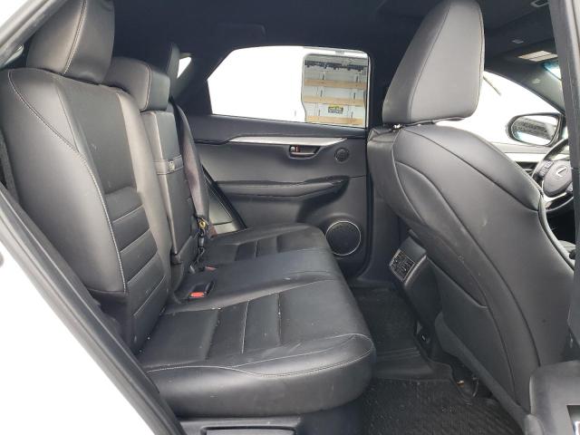 JTJBARBZ7J2168792 - 2018 LEXUS NX 300 BASE 白色 照片 11