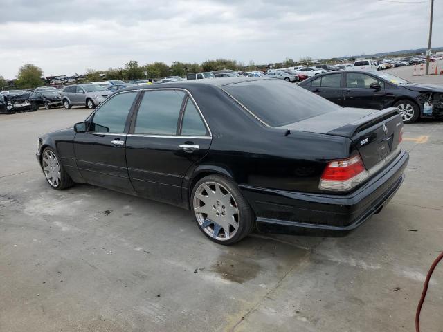 WDBGA33G0WA382909 - 1998 MERCEDES-BENZ S 320 BLACK photo 2