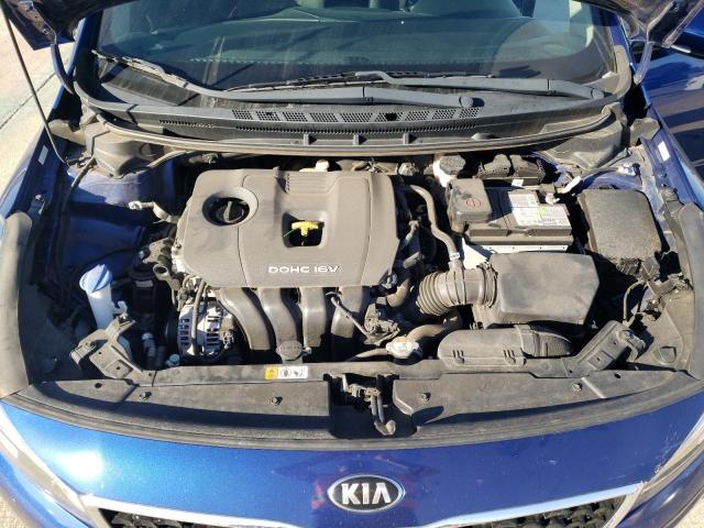 3KPFL4A79JE195920 - 2018 KIA FORTE LX BLUE photo 11