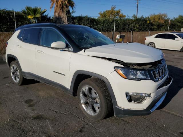 3C4NJDCBXKT724307 - 2019 JEEP COMPASS LIMITED WHITE photo 4