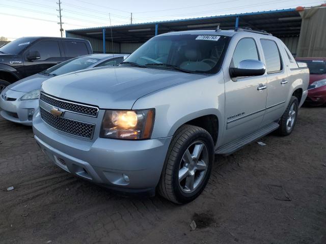 3GNTKGE39BG370470 - 2011 CHEVROLET AVALANCHE LTZ GRAY photo 1