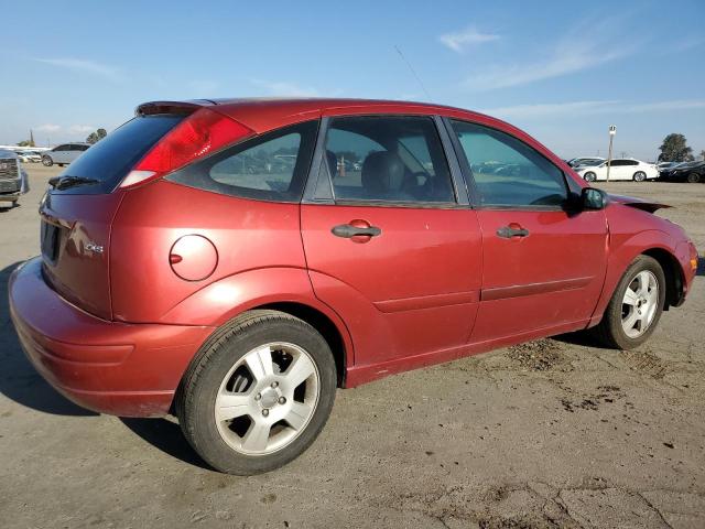 3FAFP37NX5R135637 - 2005 FORD FOCUS ZX5 RED photo 3