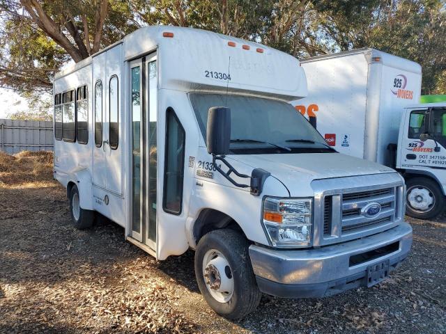 1FDEE3FL3DDB12800 - 2013 FORD ECONOLINE E350 SUPER DUTY CUTAWAY VAN WHITE photo 4