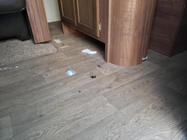 5SFPB3122JE362097 - 2018 HEART LAND PROWLER 白色 照片 9