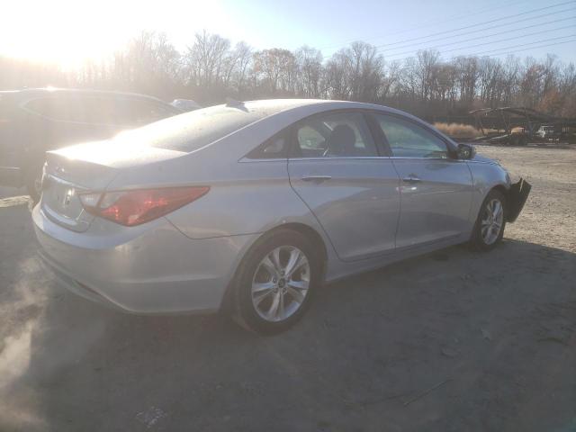 5NPEC4ACXDH649813 - 2013 HYUNDAI SONATA SE SILVER photo 3