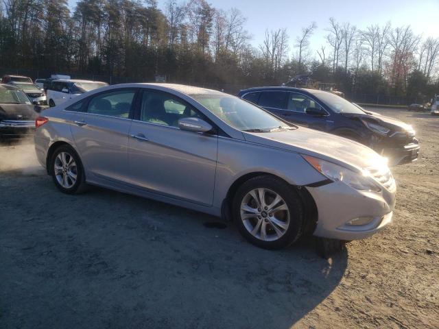 5NPEC4ACXDH649813 - 2013 HYUNDAI SONATA SE SILVER photo 4