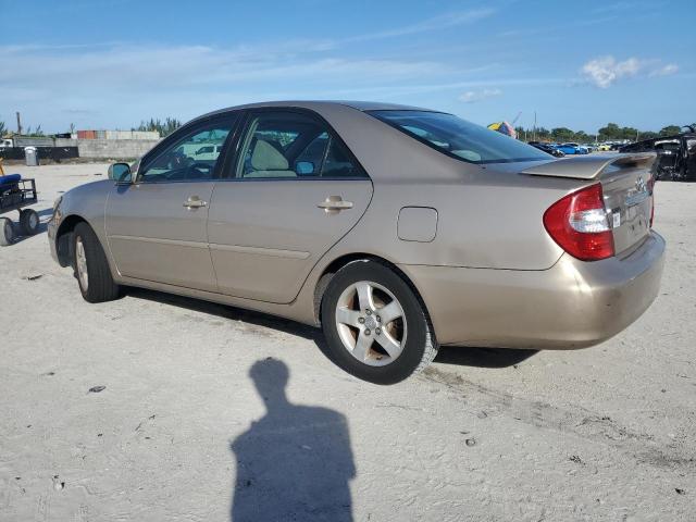 4T1BF30K62U004376 - 2002 TOYOTA CAMRY LE TAN photo 2