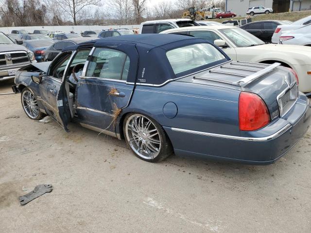 1LNHM82W25Y631134 - 2005 LINCOLN TOWN CAR SIGNATURE LIMITED BLUE photo 2